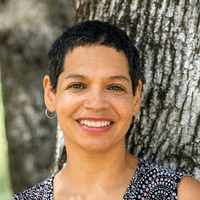Headshot photo of Anita Bueno