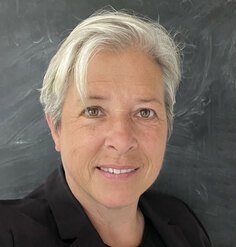 Headshot of Kristina Hill